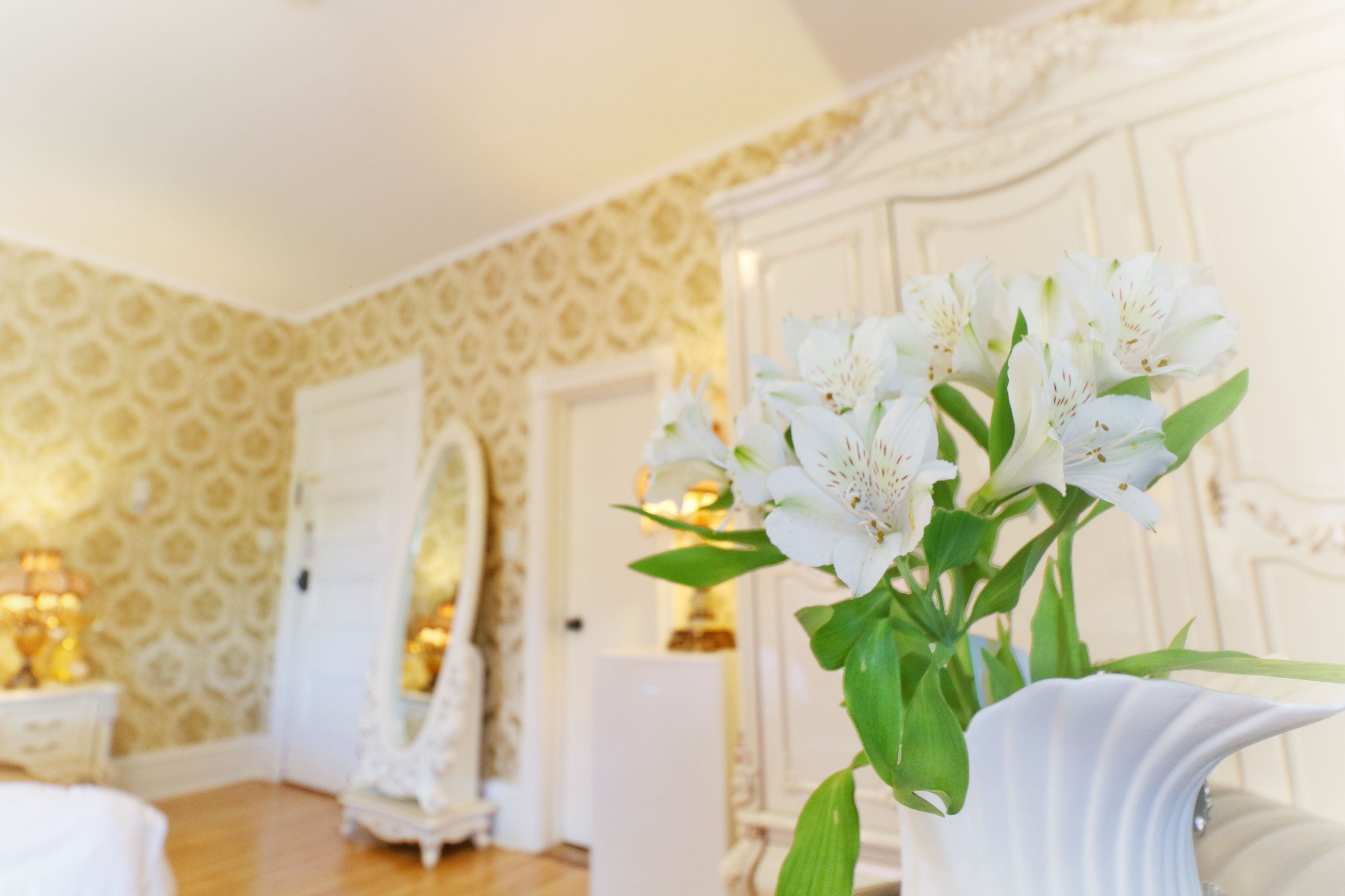 Premier Room, 1 King Bed, City View - Second Floor | Frette Italian sheets, premium bedding, minibar, blackout curtains