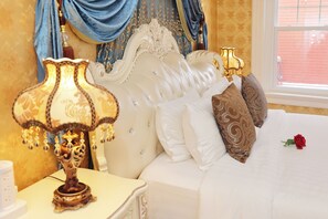Sábanas italianas Frette, ropa de cama de alta calidad y minibar 