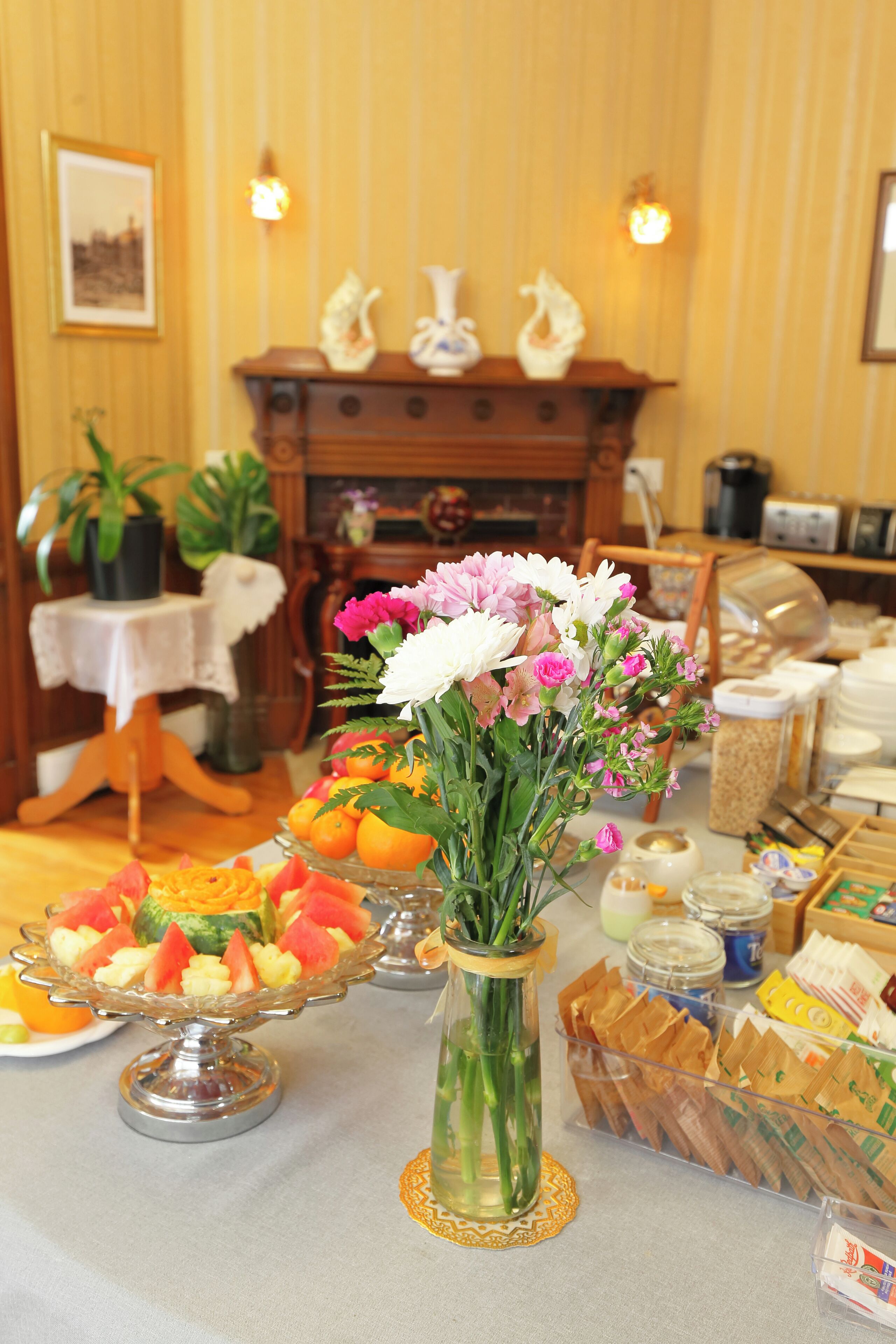 Free daily buffet breakfast