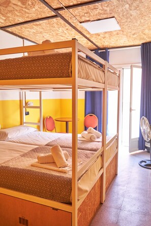 Standard-Vierbettzimmer, 1 Schlafzimmer