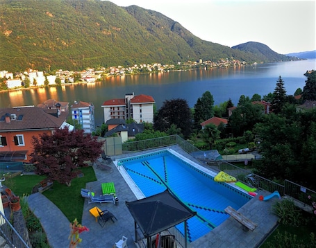 Piscina infinita. Al Poggio