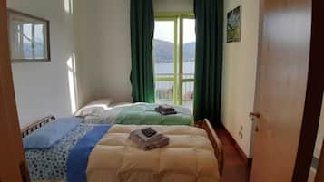 Suite, Terrace, Lake View (Suite Elena) | Individually decorated, desk, free cribs/infant beds, bed sheets