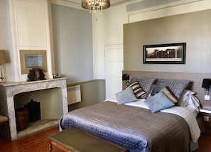 Comfort Double Room (Jouques) - Château de Jouques (Gemenos)