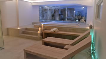 Luxury-Dreibettzimmer | Eigener Whirlpool