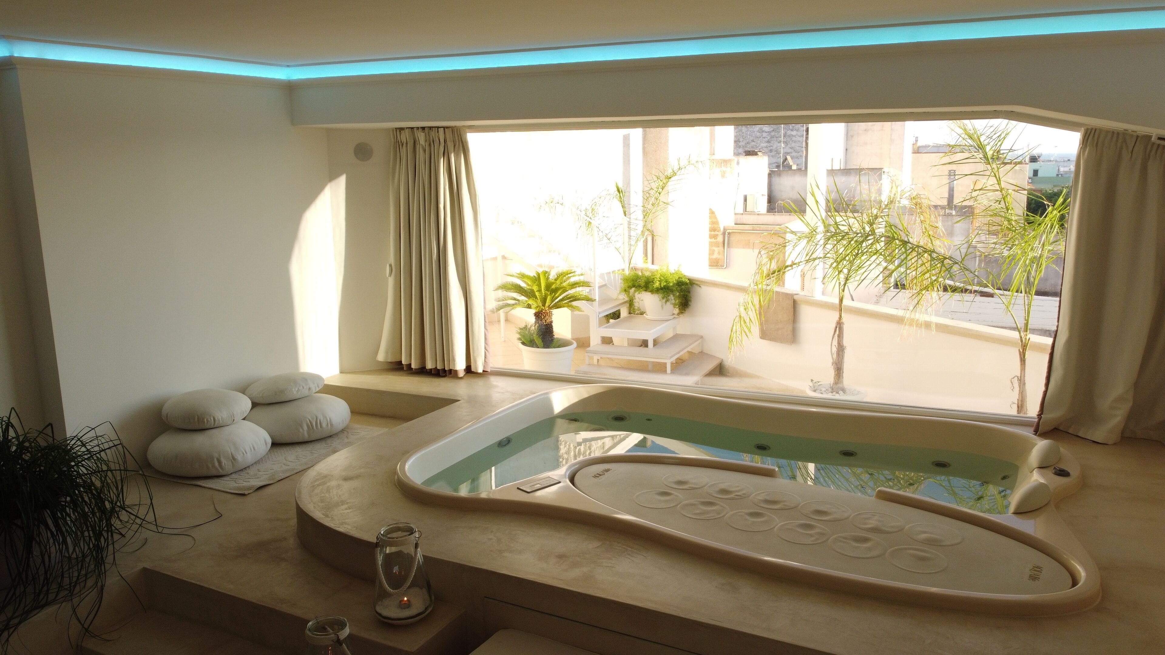 Private spa tub