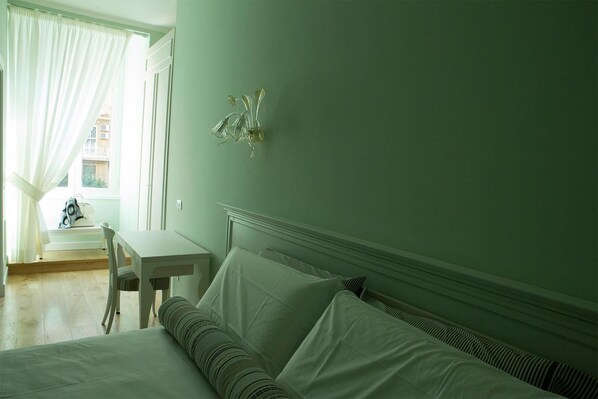 Room - Guest House Queen Meg Roma (Rome)