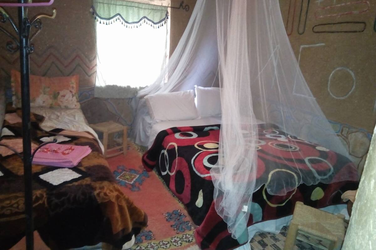 Triple Room | WiFi (free), bed sheets