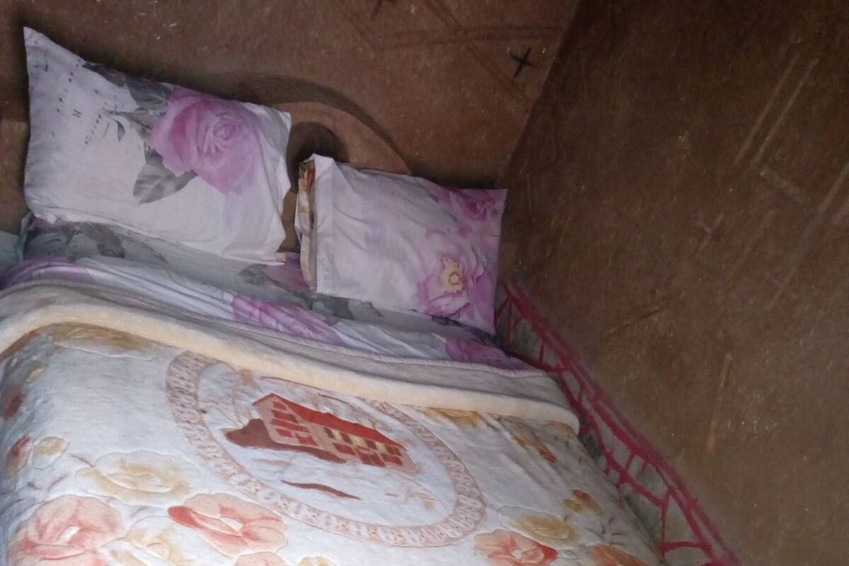 Double Room | WiFi (free), bed sheets
