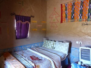 Free WiFi, bed sheets