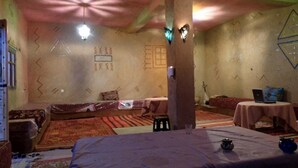 Lobby lounge - Auberge Amazigh (Aït Hani)
