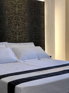 Classic Double Room | Minibar, desk, soundproofing, free WiFi - Hotel Villa Joseph (Mondolfo)