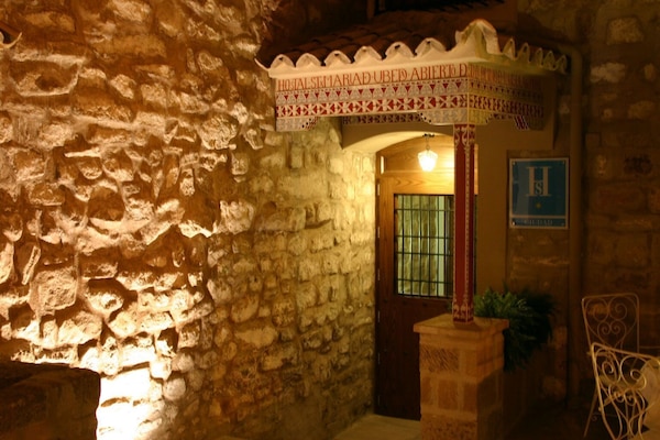 Pintu masuk hartanah