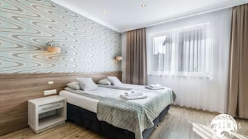 Iron/ironing board, wheelchair access