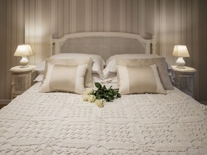 Premium bedding, down duvets, Select Comfort beds - Accademia al Colle  (Bologna)