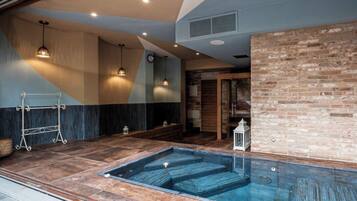 Bastu och bubbelpool