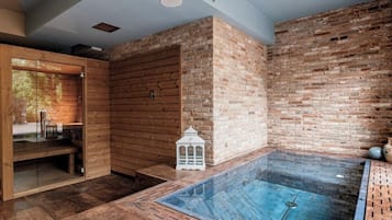 Sauna, bain Ă remous