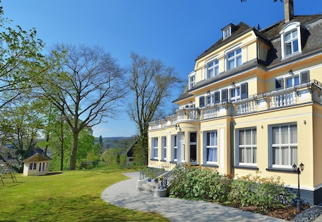 Front of property. Villa Oranien Hotel Restaurant