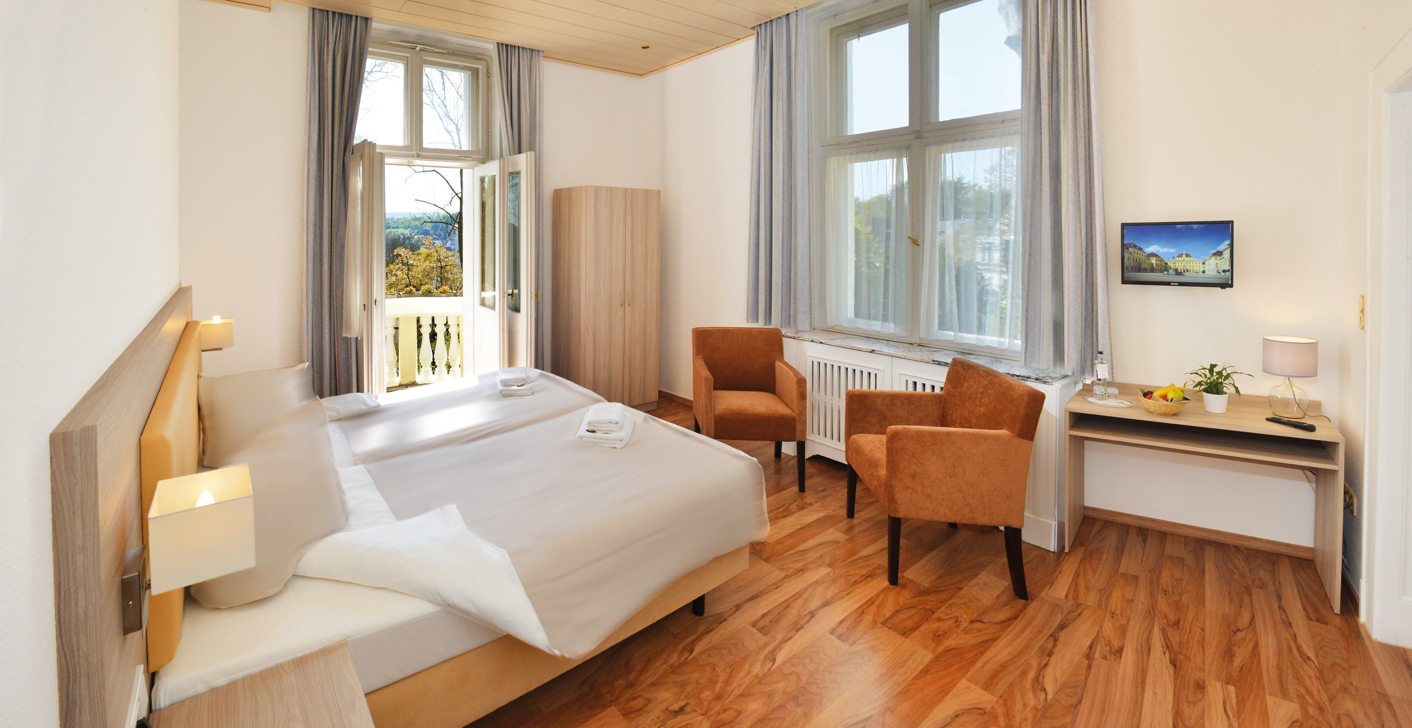 Desk, rollaway beds, free WiFi, bed sheets