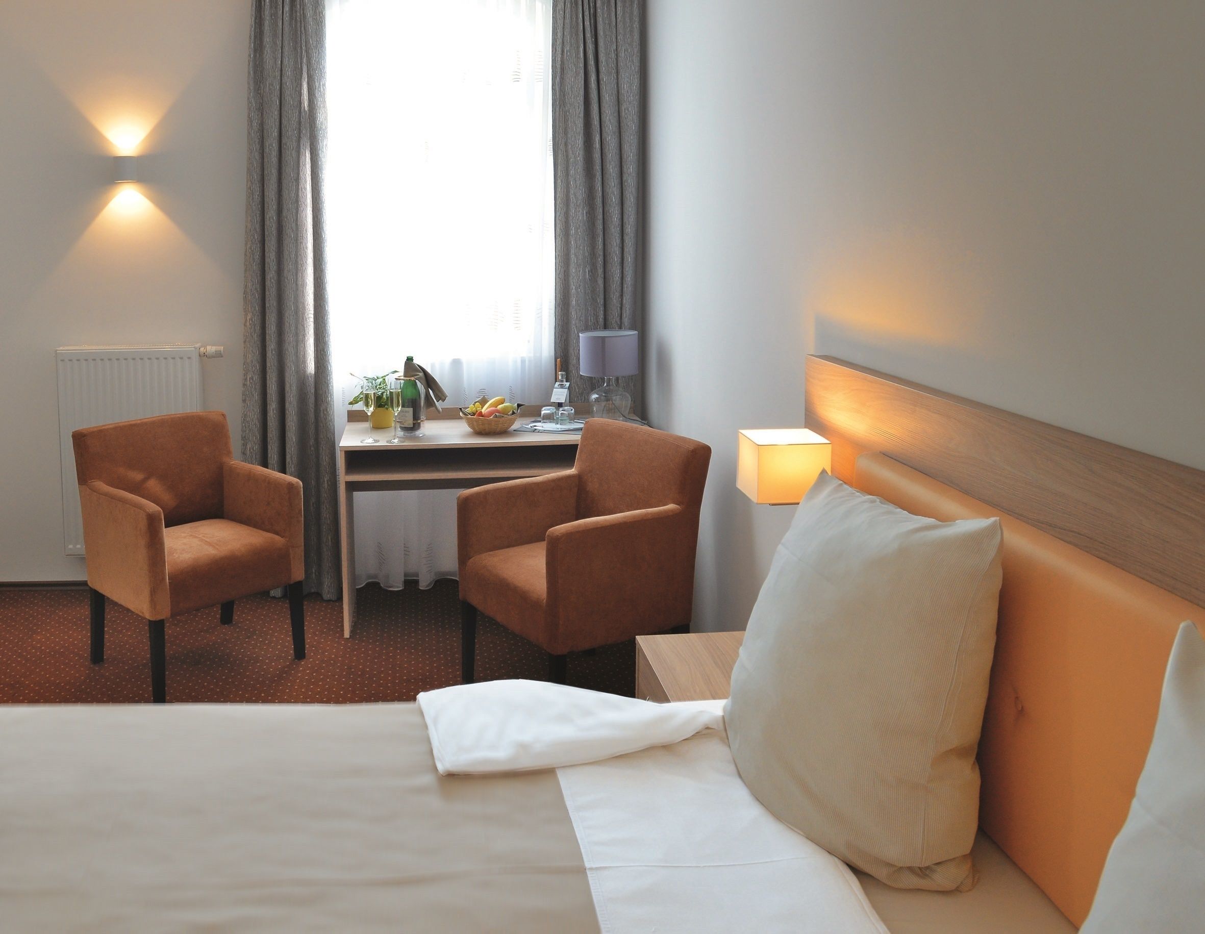 comfort double room (disability access) | desk, rollaway beds, free wifi, bed sheets