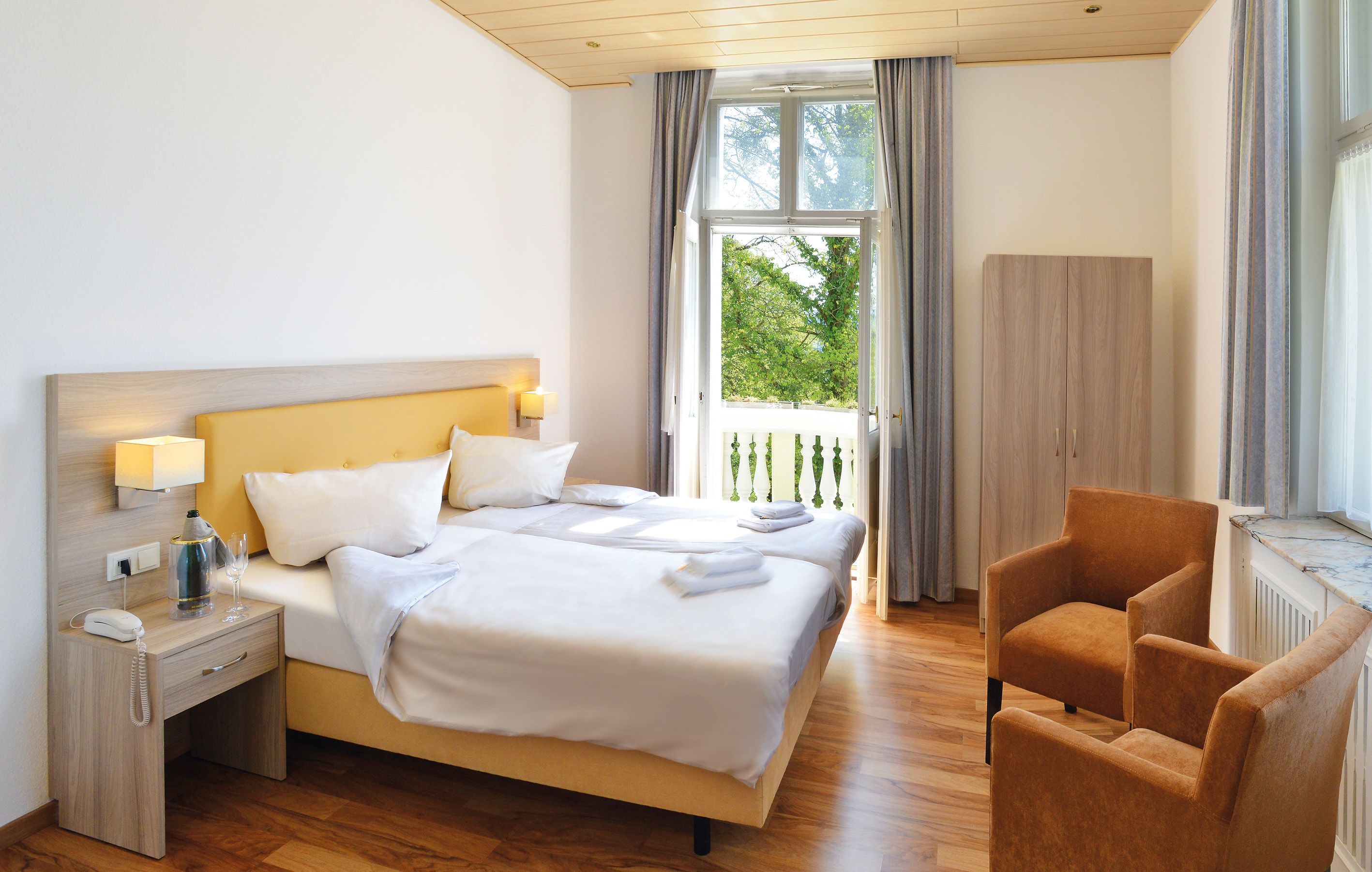 舒適雙人房 (disability access) | 書桌、折疊床/加床、免費無線上網、床單