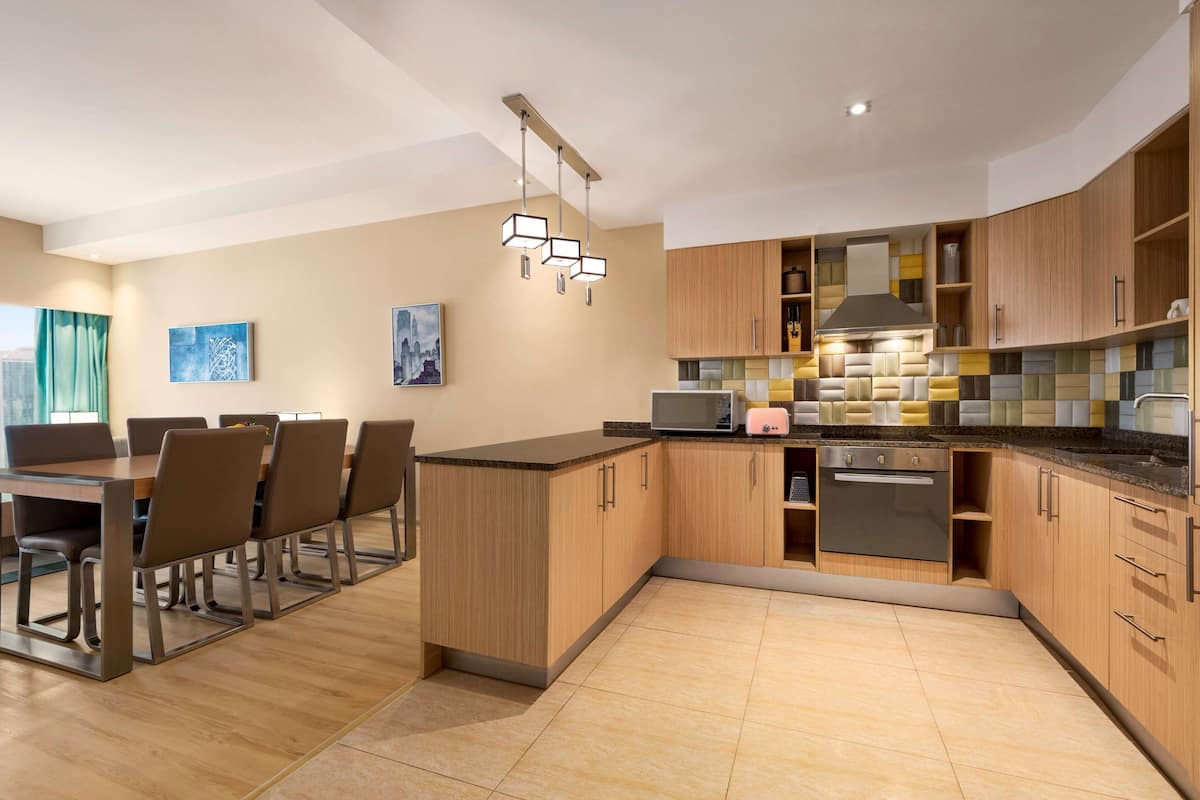 Coffee/tea maker, eco-friendly cleaning products