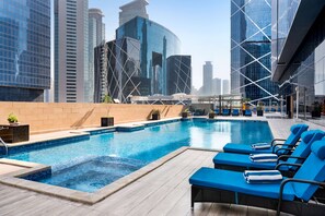 Indoor pool, 2 outdoor pools - Wyndham Doha West Bay (Doha)