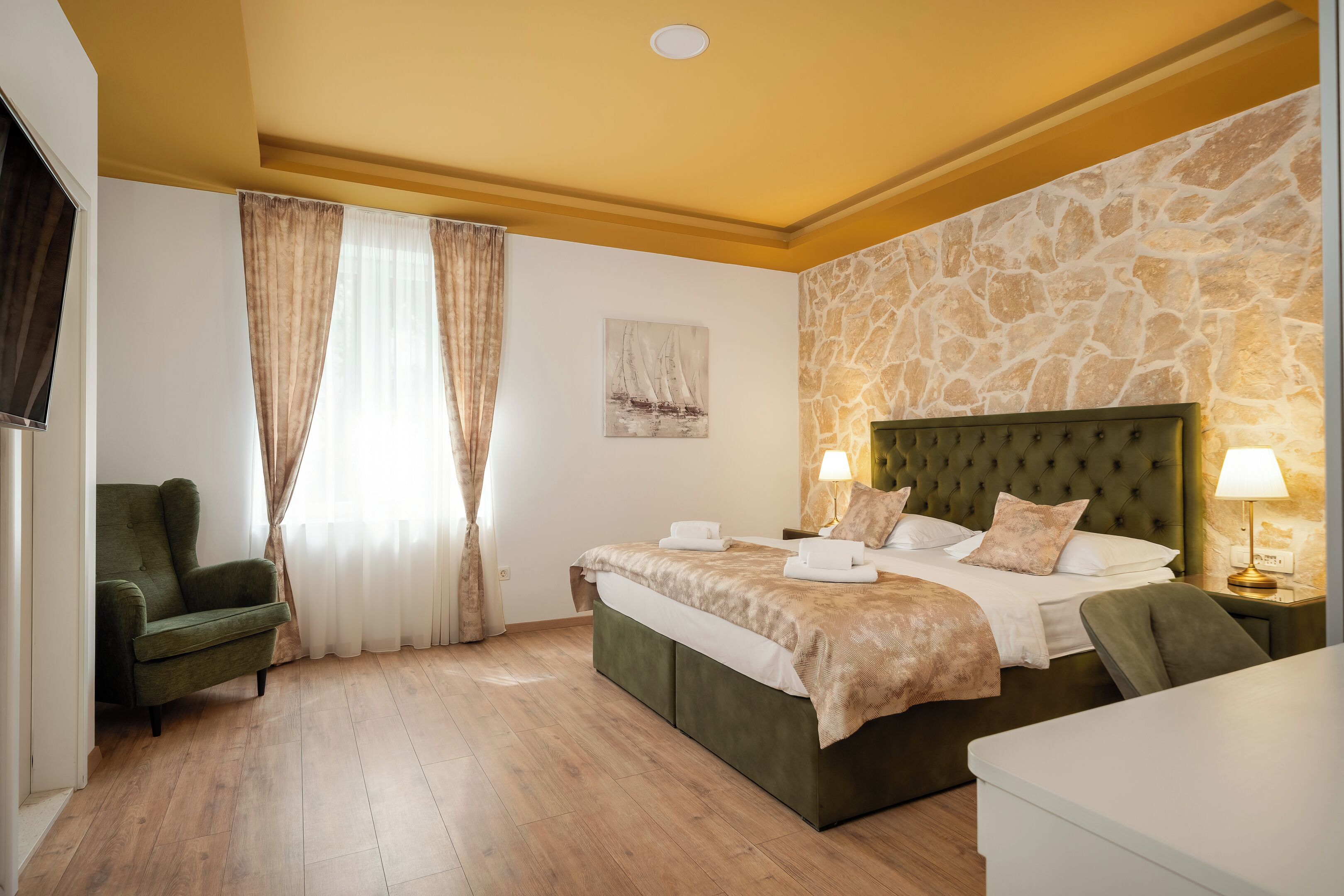 Photo - Luxury Rooms Floramye