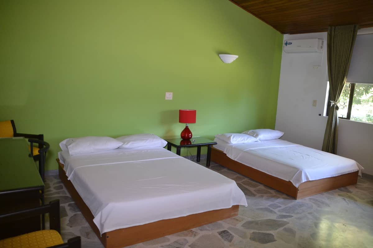 Deluxe Double Room, 2 Double Beds, Accessible | Bed sheets