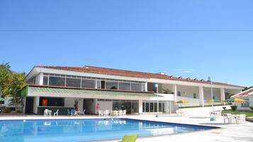 Outdoor pool, pool loungers