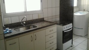 Apartment, 3 Schlafzimmer | Eigene Küche | Kühlschrank, Mikrowelle, Herdplatte, Kochgeschirr/Geschirr/Besteck