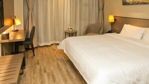 Room - Home Inn Plus (Dalian)
