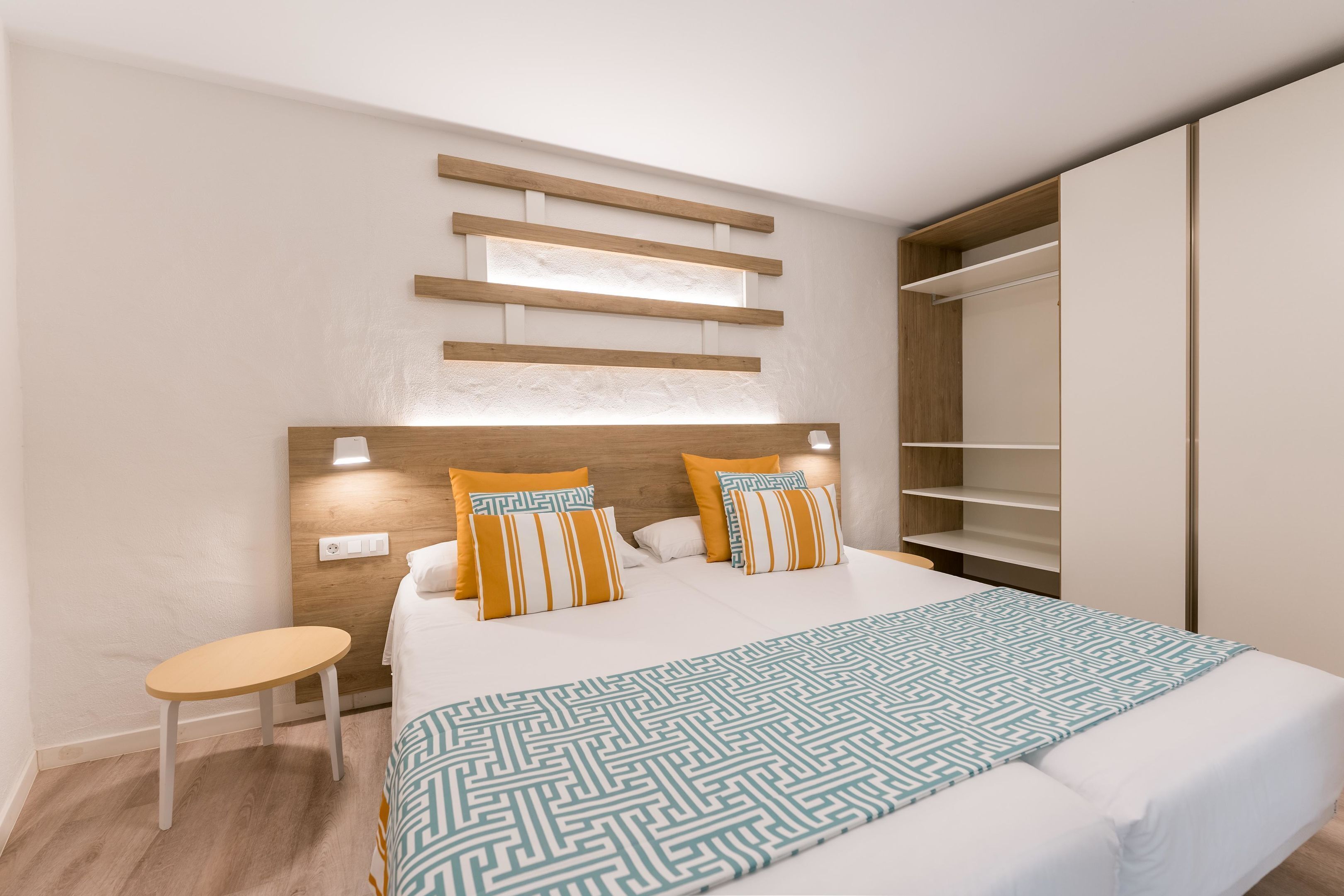 Superior Apartment, 1 Bedroom | Premium bedding, in-room safe, free WiFi, bed sheets