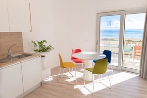 高级公寓, 1 间卧室, 海景 | 用餐