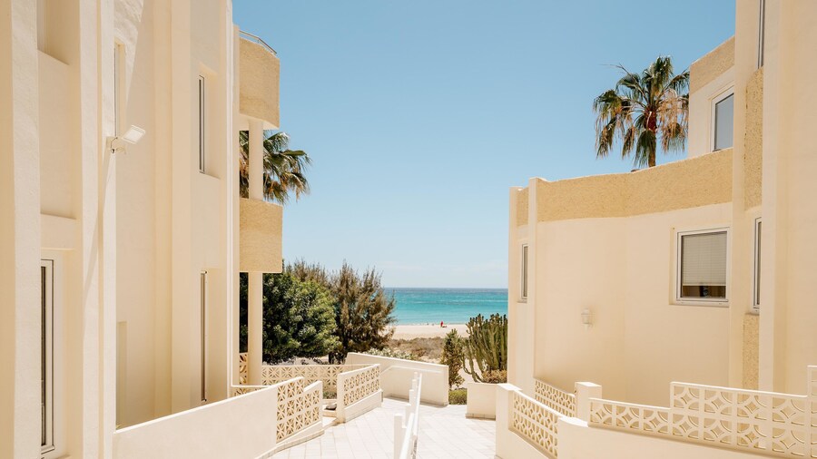 R2 Maryvent Beach Apartaments