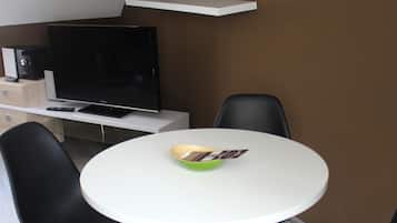 Gallery-Apartment, 1 Schlafzimmer | Wohnzimmer | Flachbildfernseher