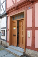 Entrada al alojamiento