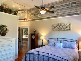 1 habitación, ropa de cama de alta calidad y decoración personalizada