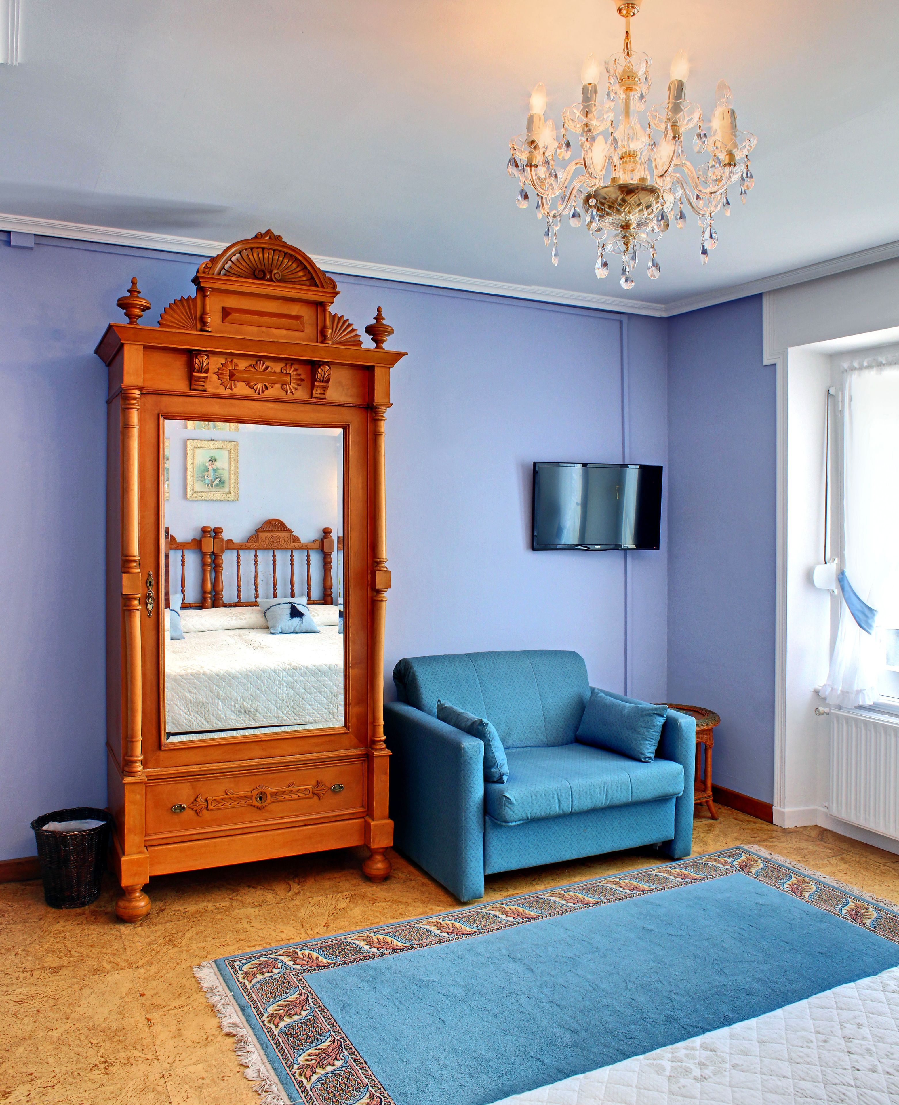 double room | in-room safe, desk, free wifi, bed sheets