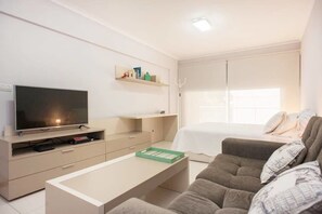 Apartment, 1 Double Bed | Living area