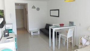 Apartment, 1 Double Bed with Sofa bed | Living area - Studio en las Cañitas by Sofacama (Buenos Aires)