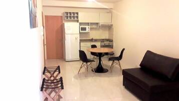 Apartamento, 1 cama de casal e sofá-cama | Área de estar