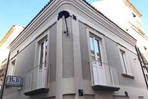 Fachada de la propiedad