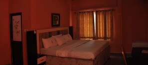 1 habitación, ropa de cama de alta calidad y minibar