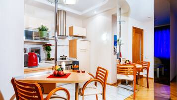 Basic Condo, 2 Bedrooms | Private kitchen | Fridge, microwave, oven, stovetop