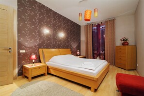 Basic Condo, 2 Bedrooms | Iron/ironing board, free WiFi, bed sheets - Apartamenty na Oktyabrskoy (Minsk)
