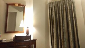 Unclassified image, 5 of 41, button - Embassy Inn Hotel Karachi (Karachi)