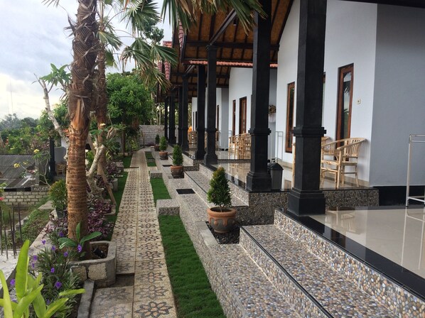 Terrace/patio - Lime Penida Cottages (Penida Island)