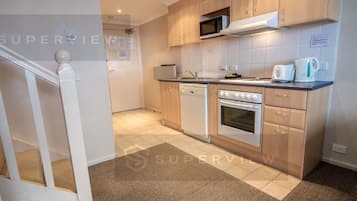 Fridge, electric kettle