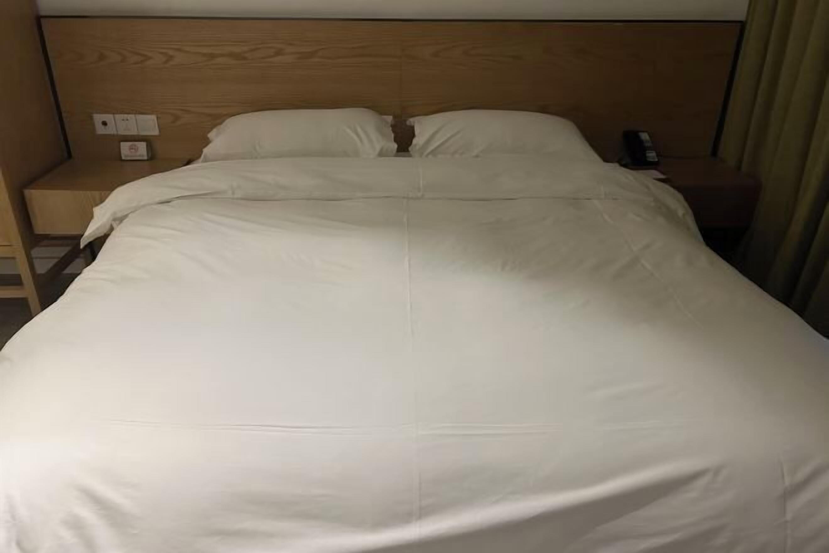 Cribs/infant beds, WiFi