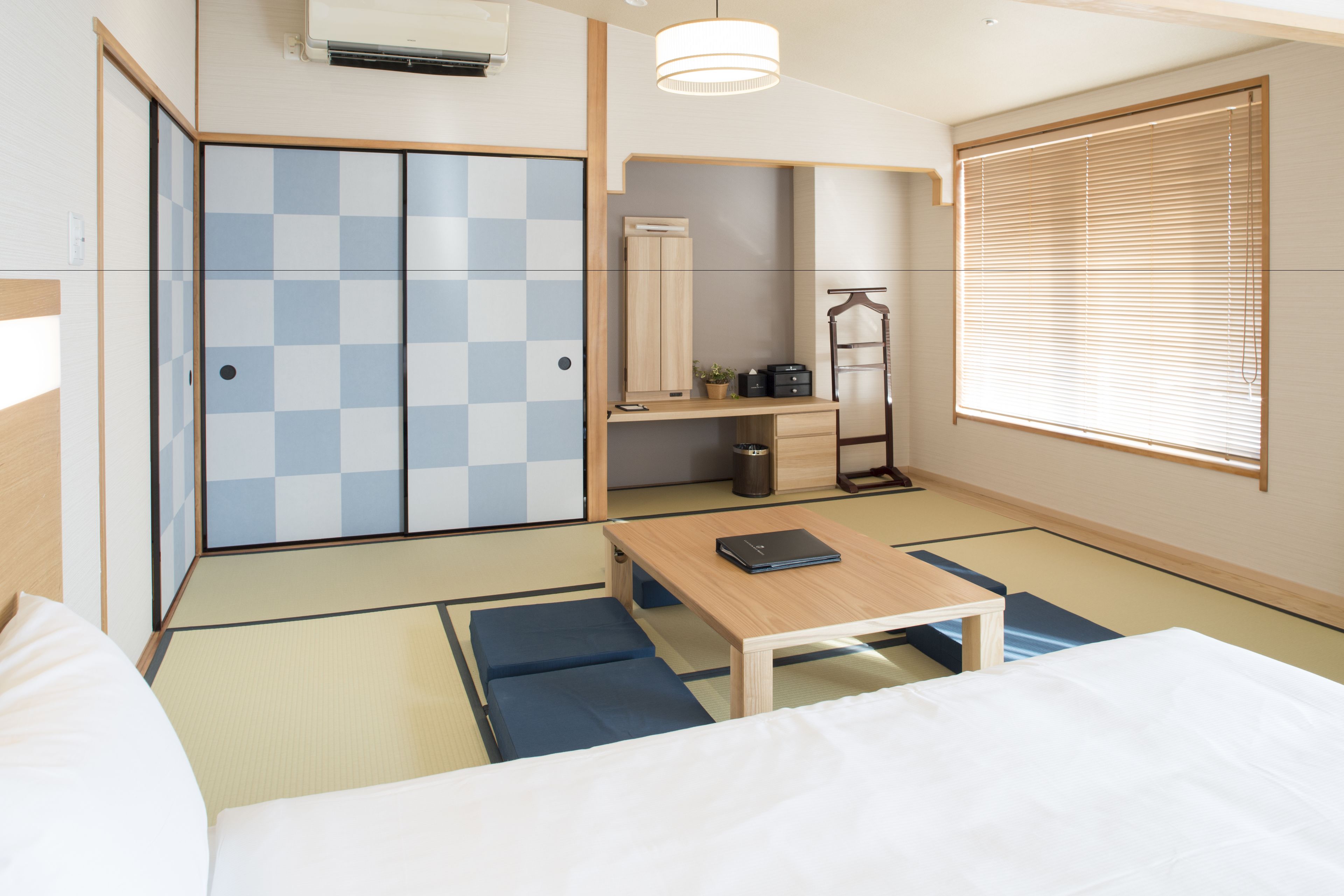 1 bedroom, in-room safe, desk, laptop workspace